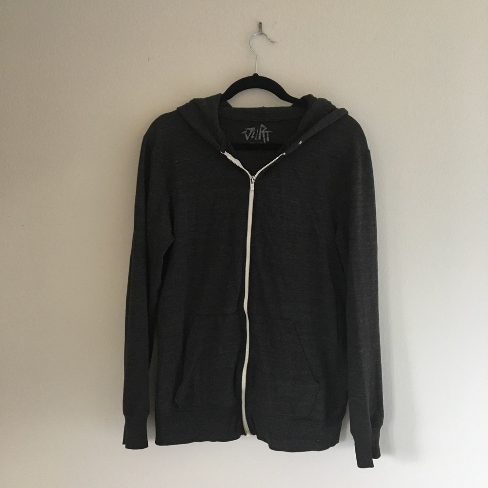 Men’s grey hoodie